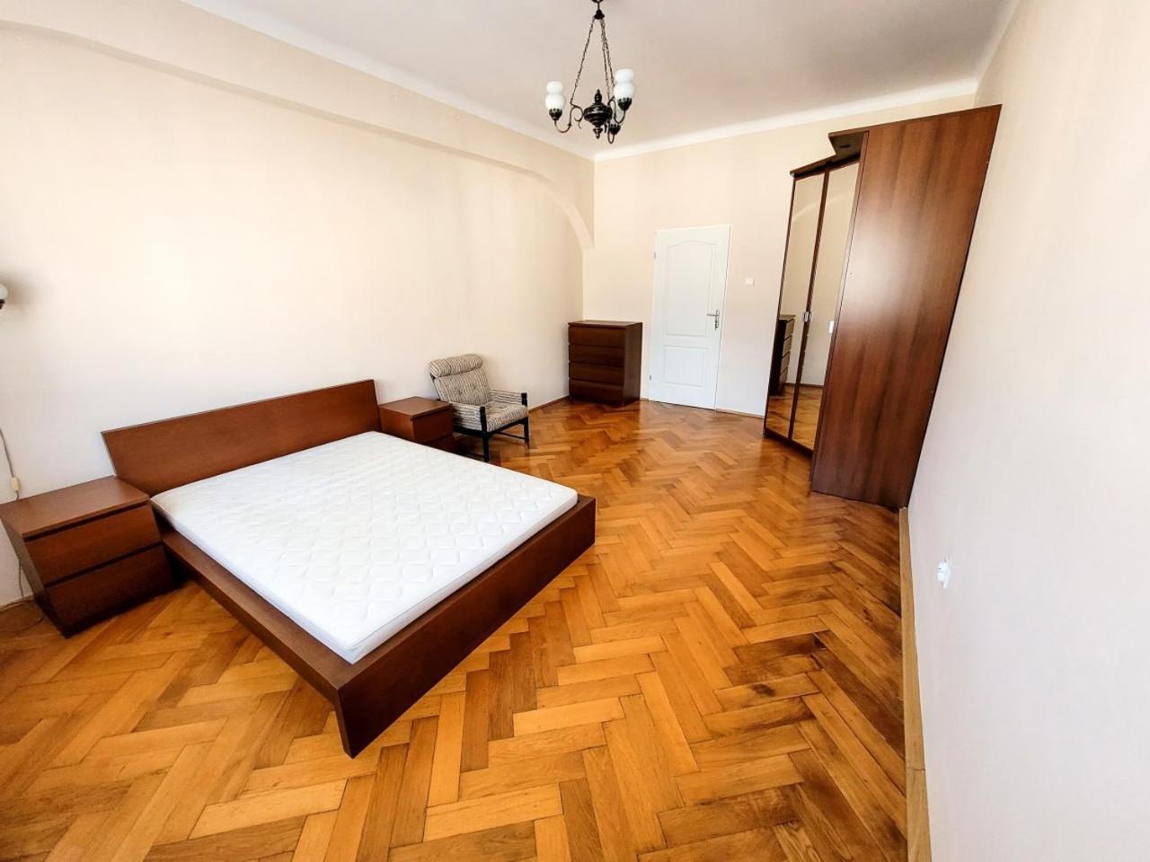 Wild Solutions Sauna Apartments Krasków Εξωτερικό φωτογραφία