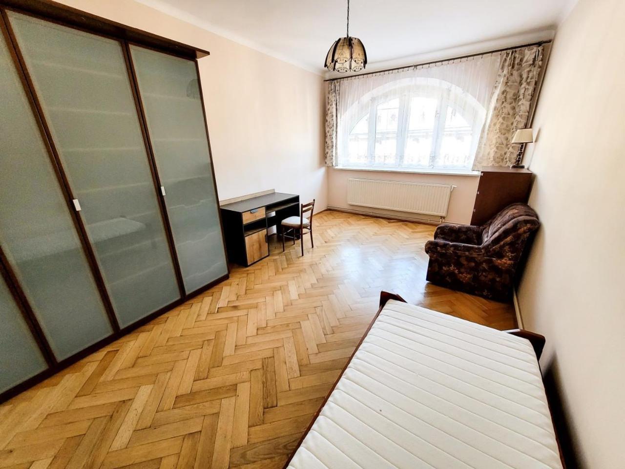 Wild Solutions Sauna Apartments Krasków Εξωτερικό φωτογραφία